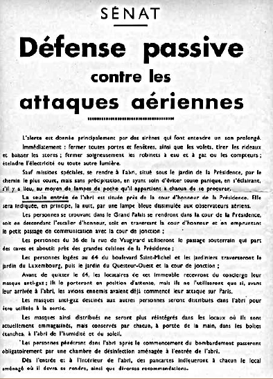 photo 90 Exemple d’une affiche de la Défense passive contre les attaques aériennes